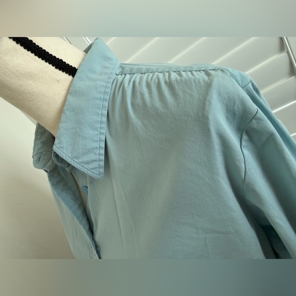 Faconnable Ladies Sky Blue Button Down Shirt. Designed in France. Size XL. - Picture 4 of 13